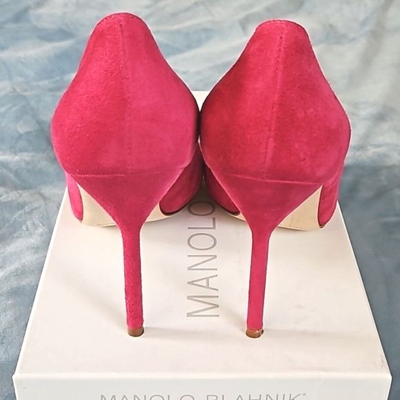 MANOLO BLAHNIK BB 90 Pumps in Fuchsia Suede - Picture 5 of 8